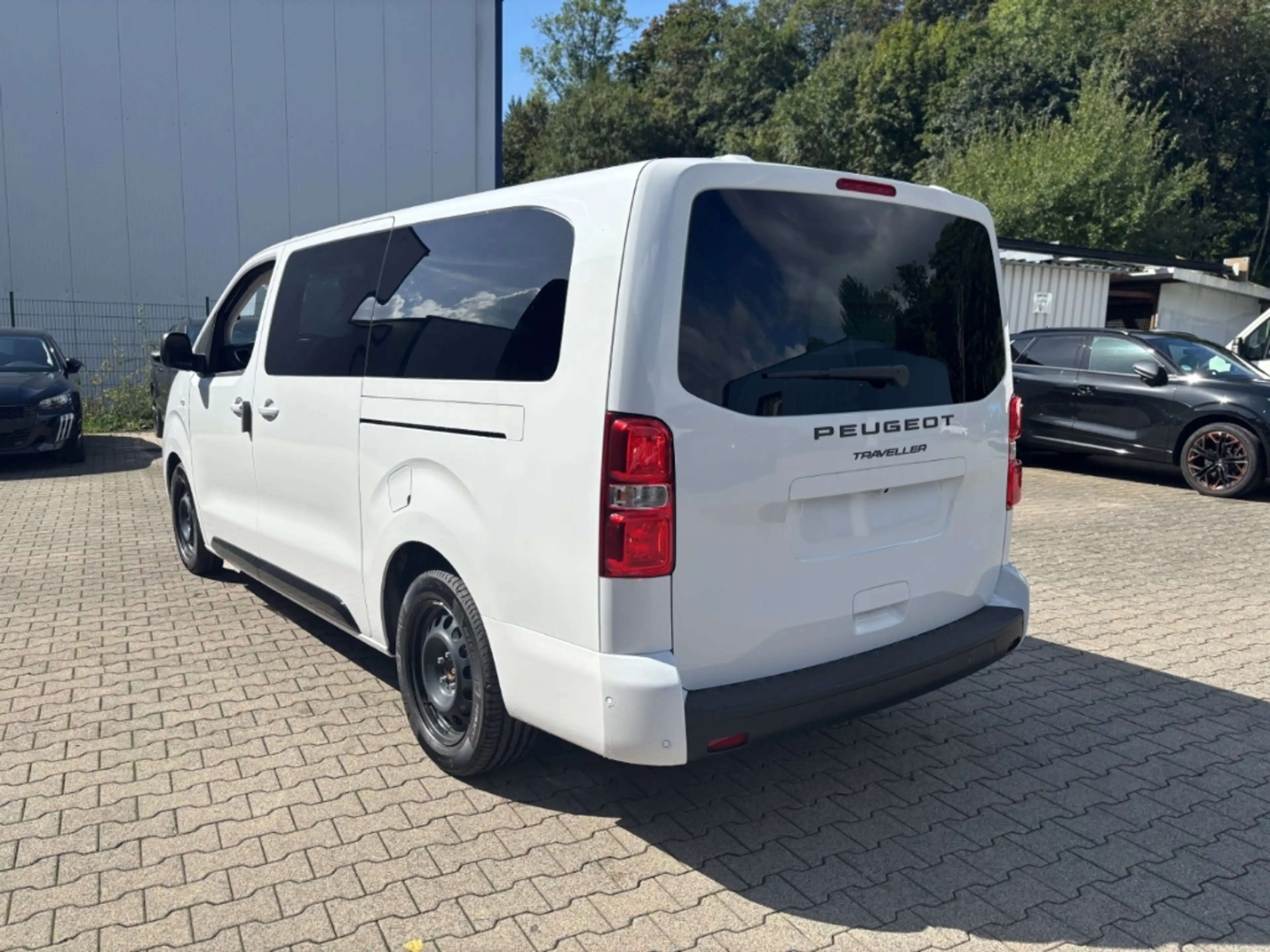 Peugeot Traveller Active L3 Diesel EAT8 KAMERA — photo 5