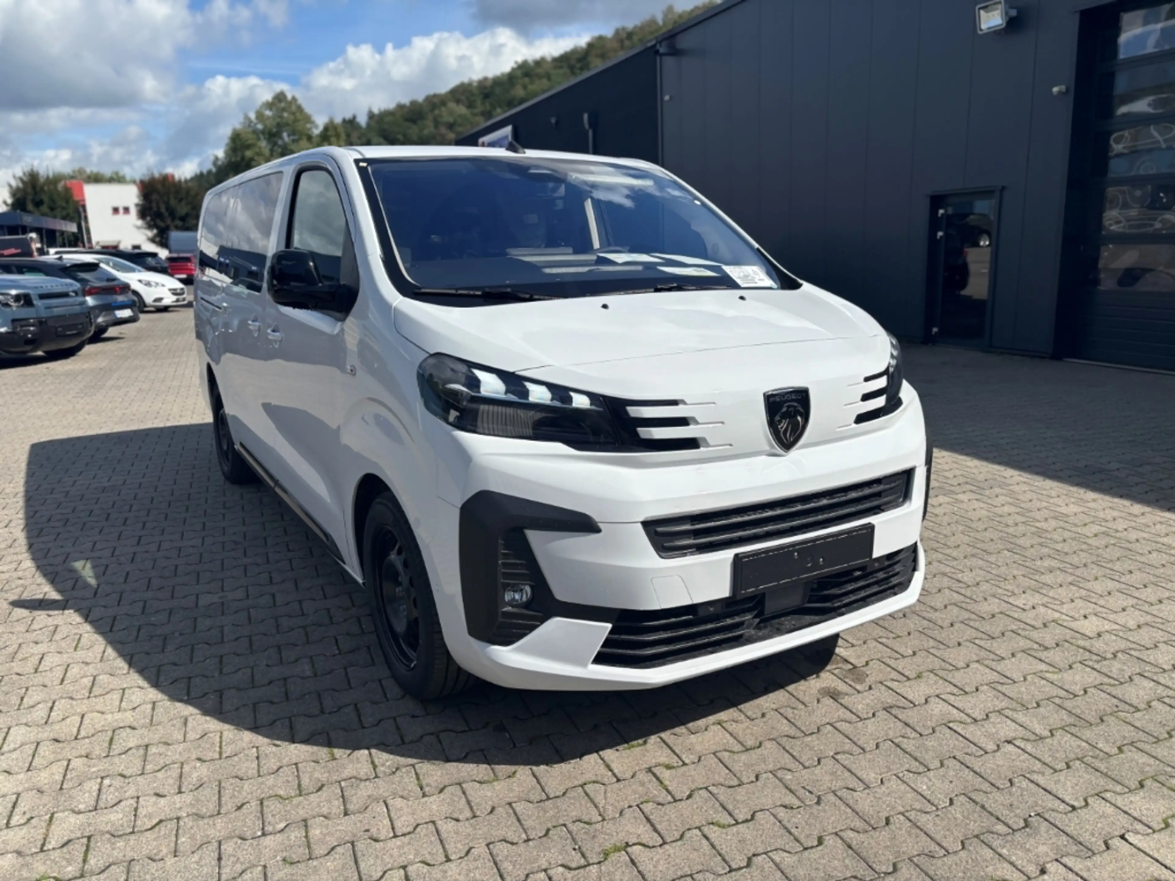 Peugeot Traveller Active L3 Diesel EAT8 KAMERA — photo 2