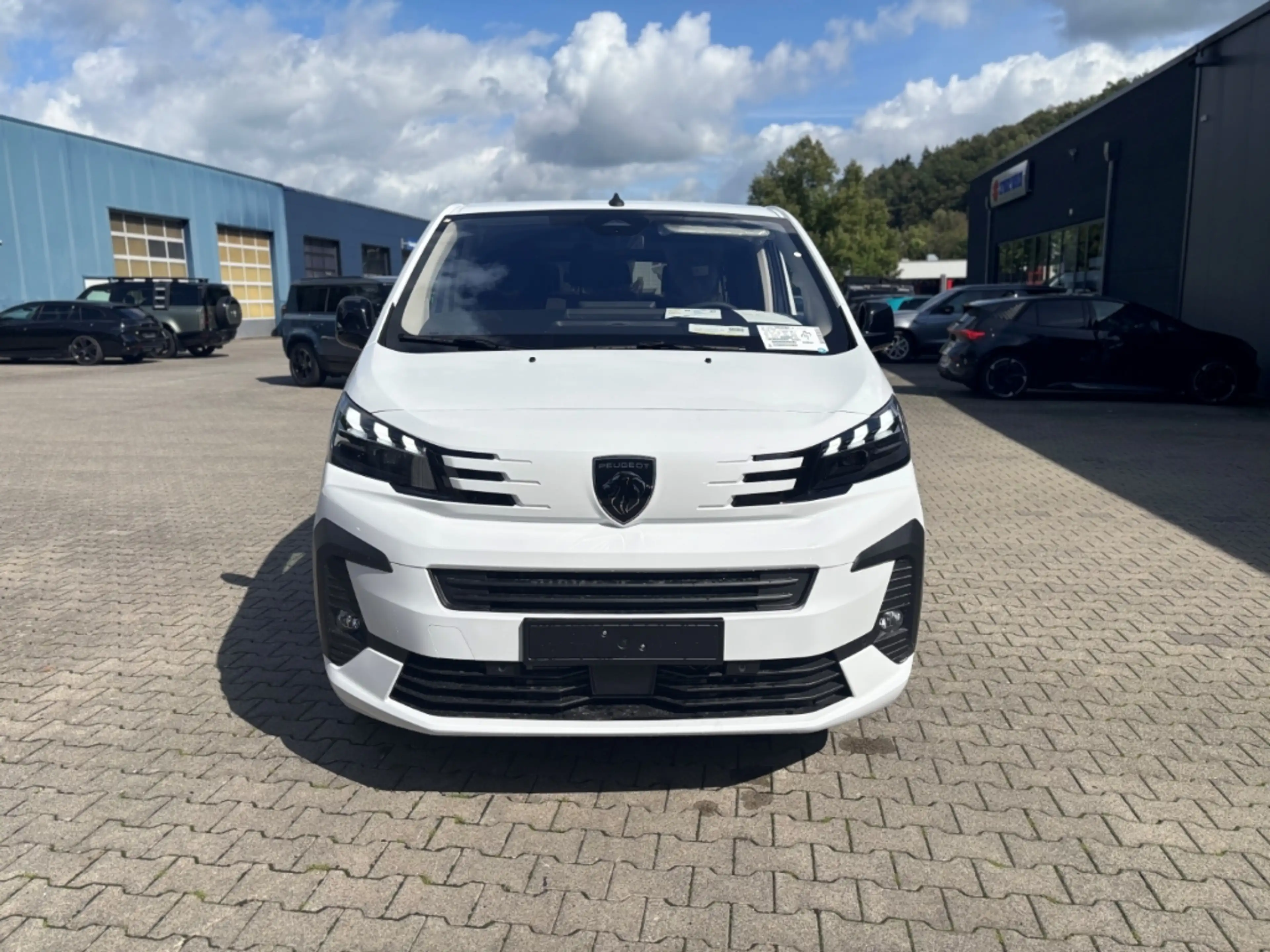 Peugeot Traveller Active L3 Diesel EAT8 KAMERA — photo 3