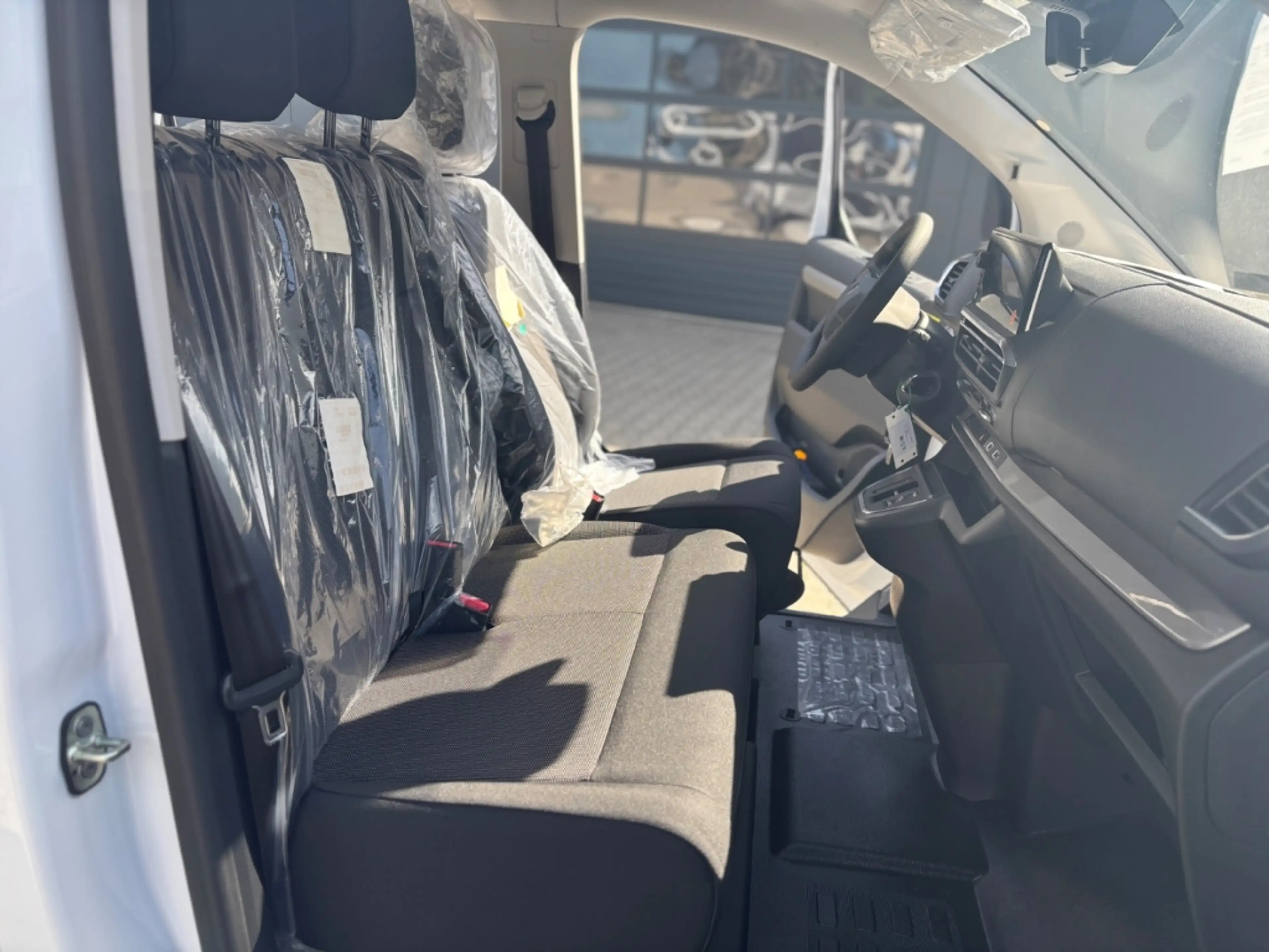 Peugeot Traveller Active L3 Diesel EAT8 KAMERA — photo 13