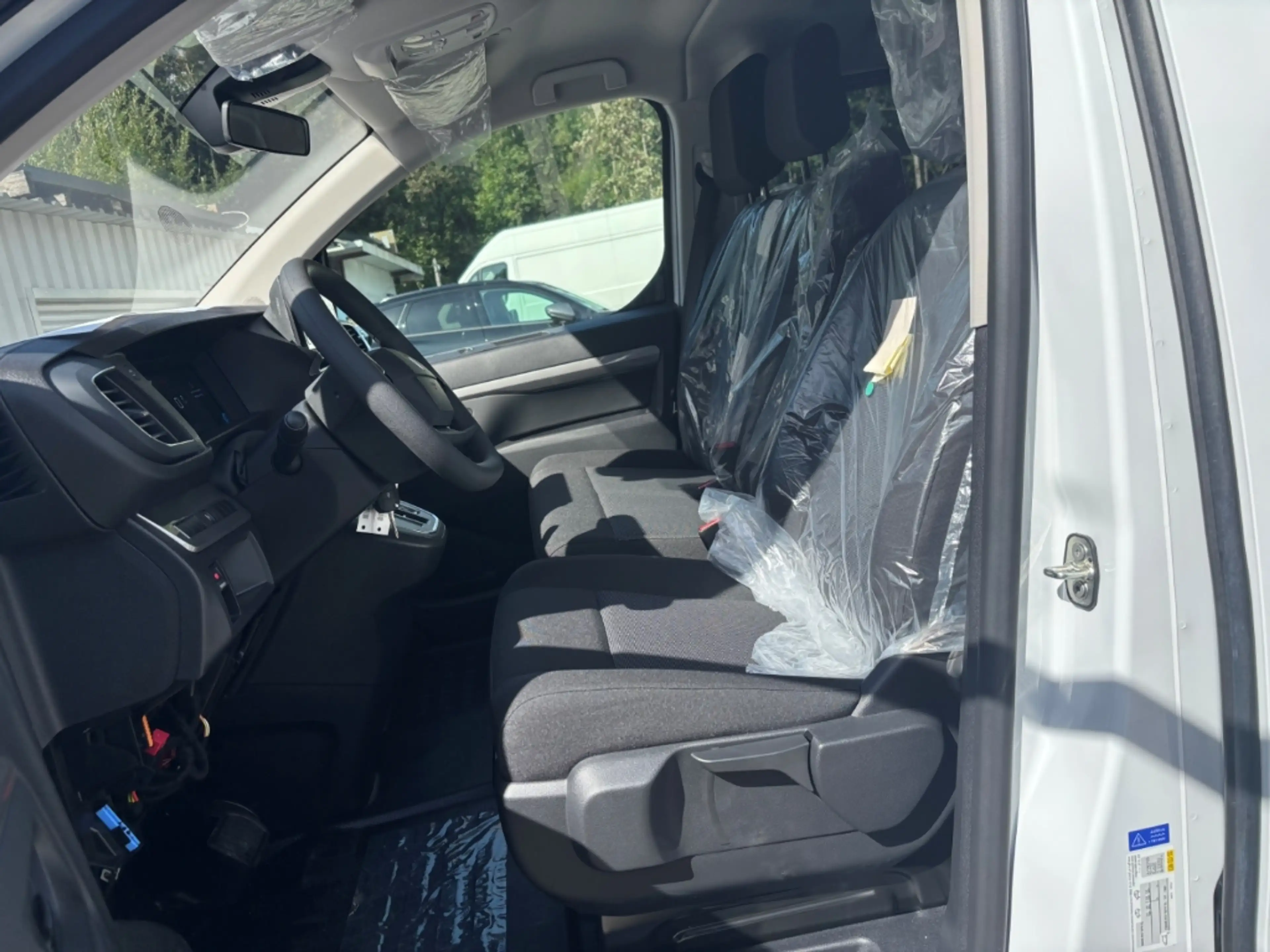 Peugeot Traveller Active L3 Diesel EAT8 KAMERA — photo 10