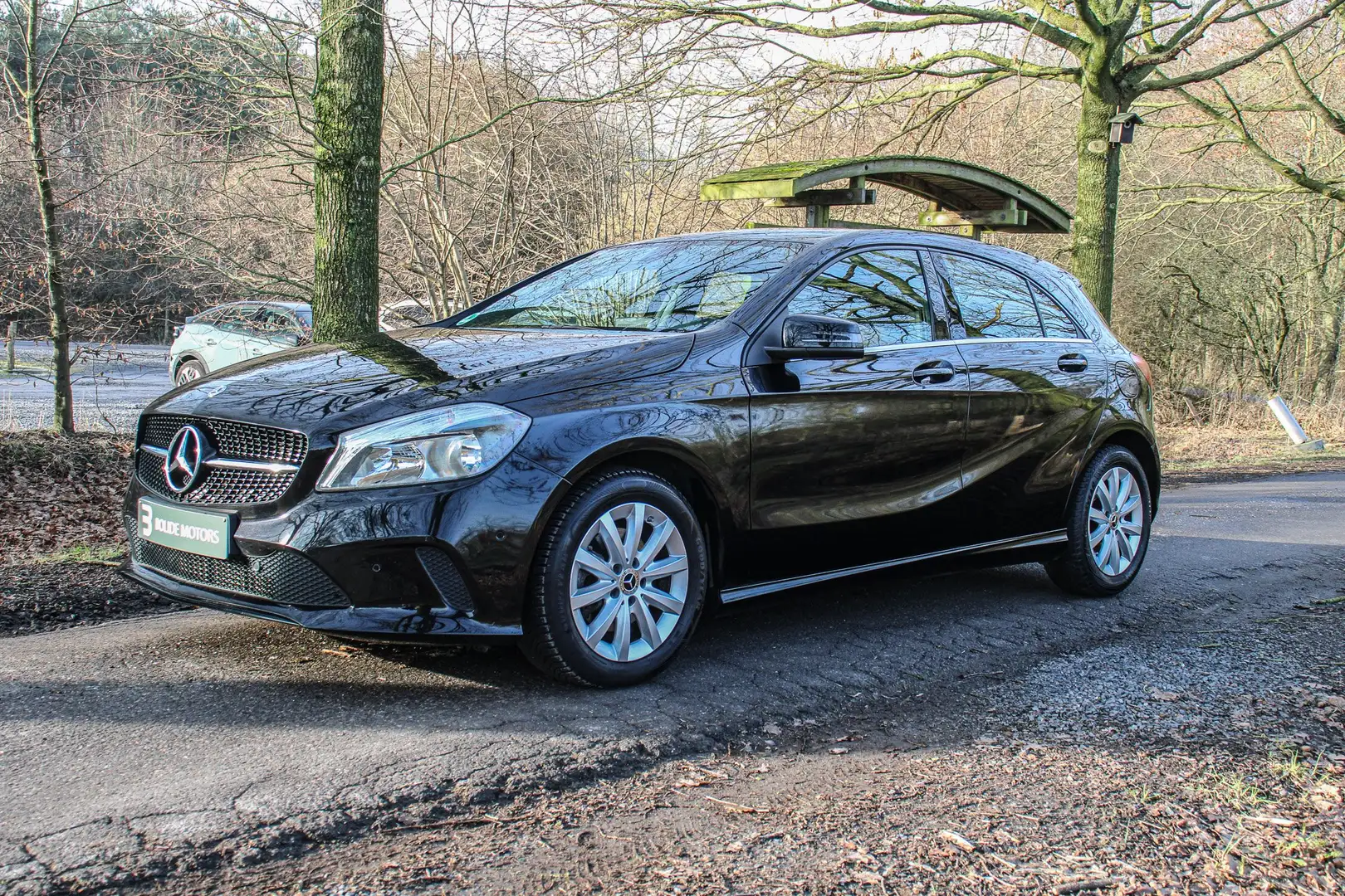 Mercedes-Benz A 180 A 180 *Navigatie *Zetelverwarming *parkeerSensoren Noir - 2