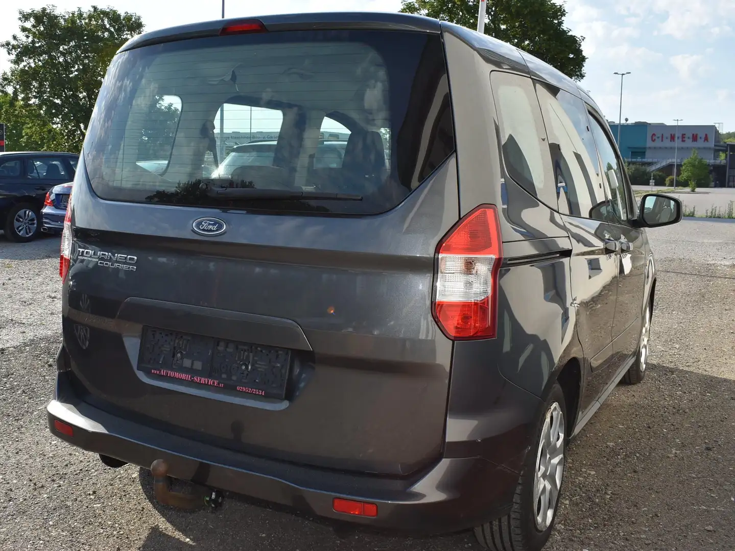 Ford Tourneo Courier Trend Grau - 2