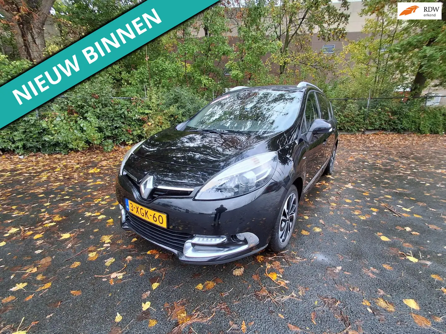 Renault Grand Scenic 1.2 TCe Bose LEUKE AUTO RIJDT EN SCHAKELT GOED Zwart - 1