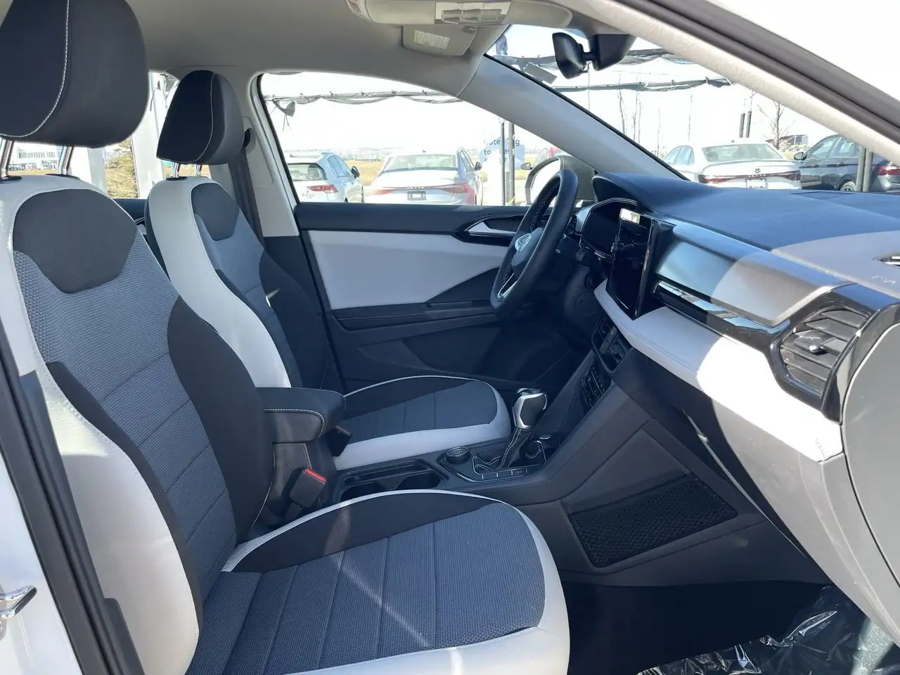 Volkswagen Taos снимка Volkswagen Taos