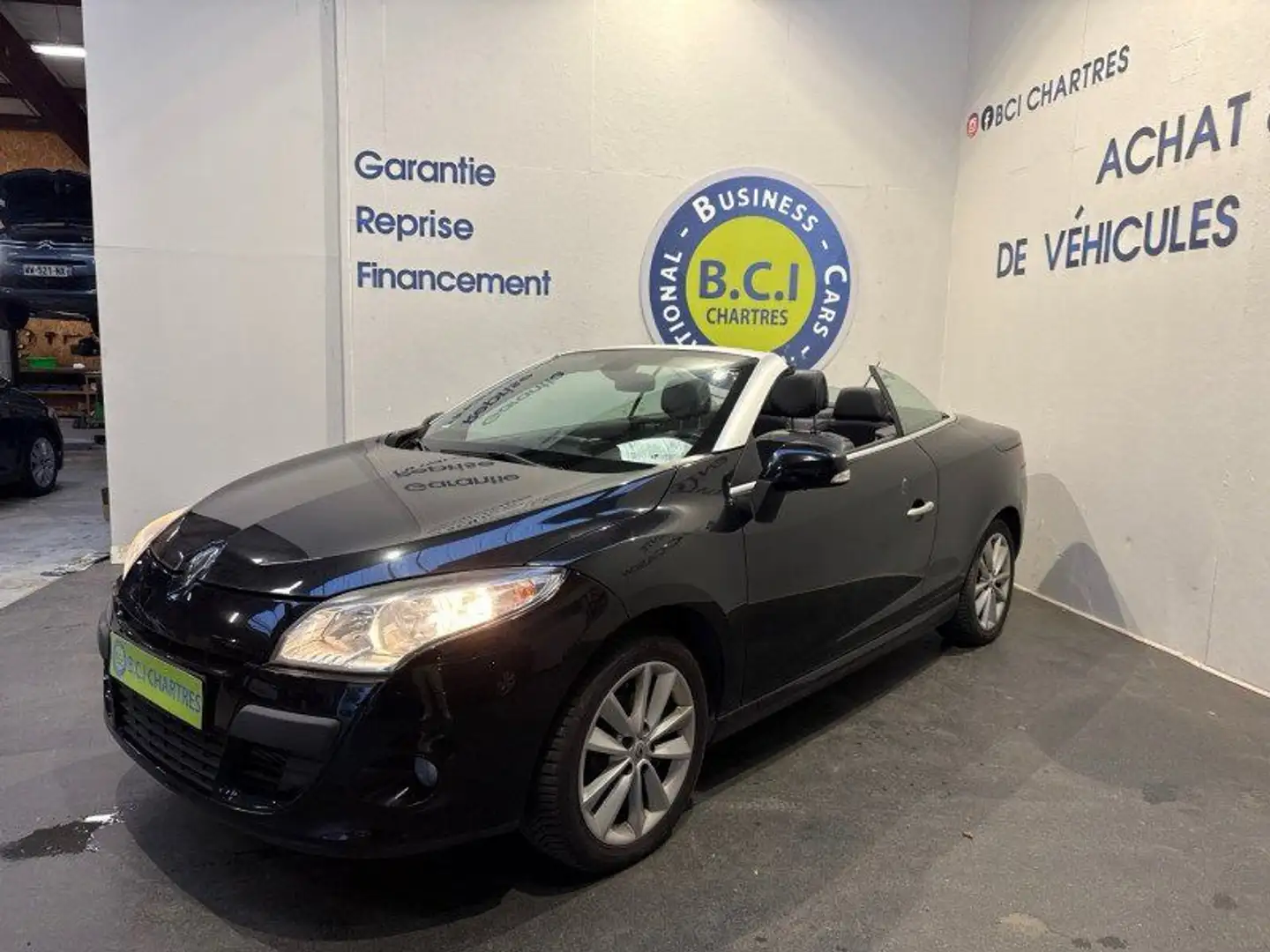 Renault Megane III 1.5 DCI 110CH FAP ECO² Noir - 2