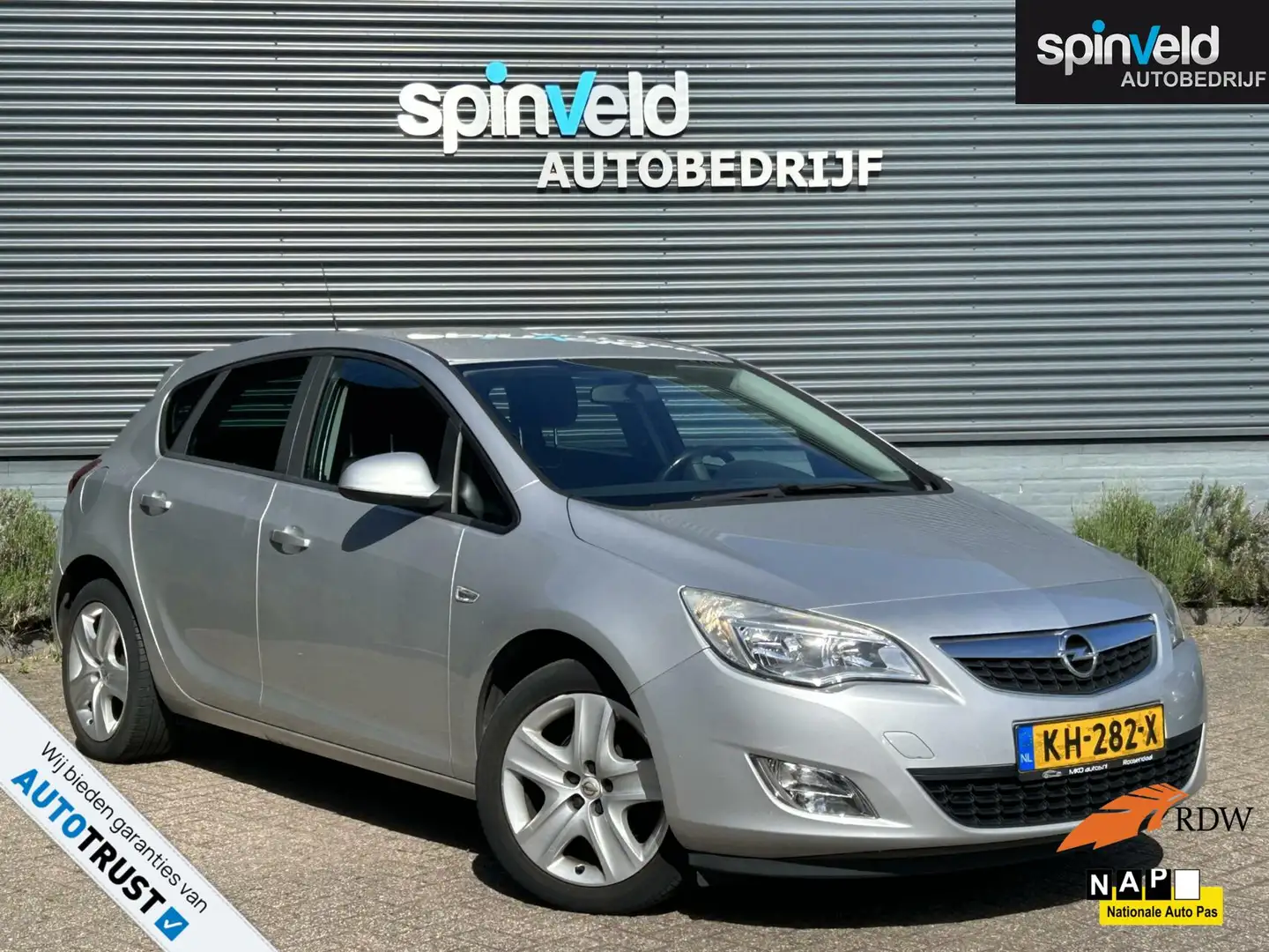 Opel Astra 1.4 Edition BJ'11 AIRCO 5DRS Gris - 1