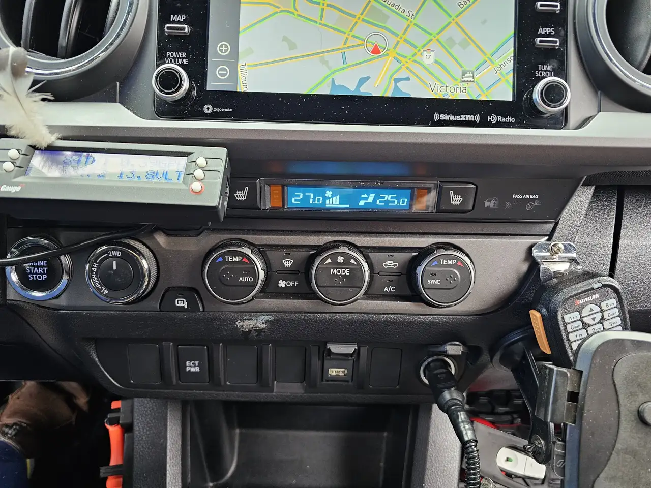 Toyota Tacoma снимка Toyota Tacoma