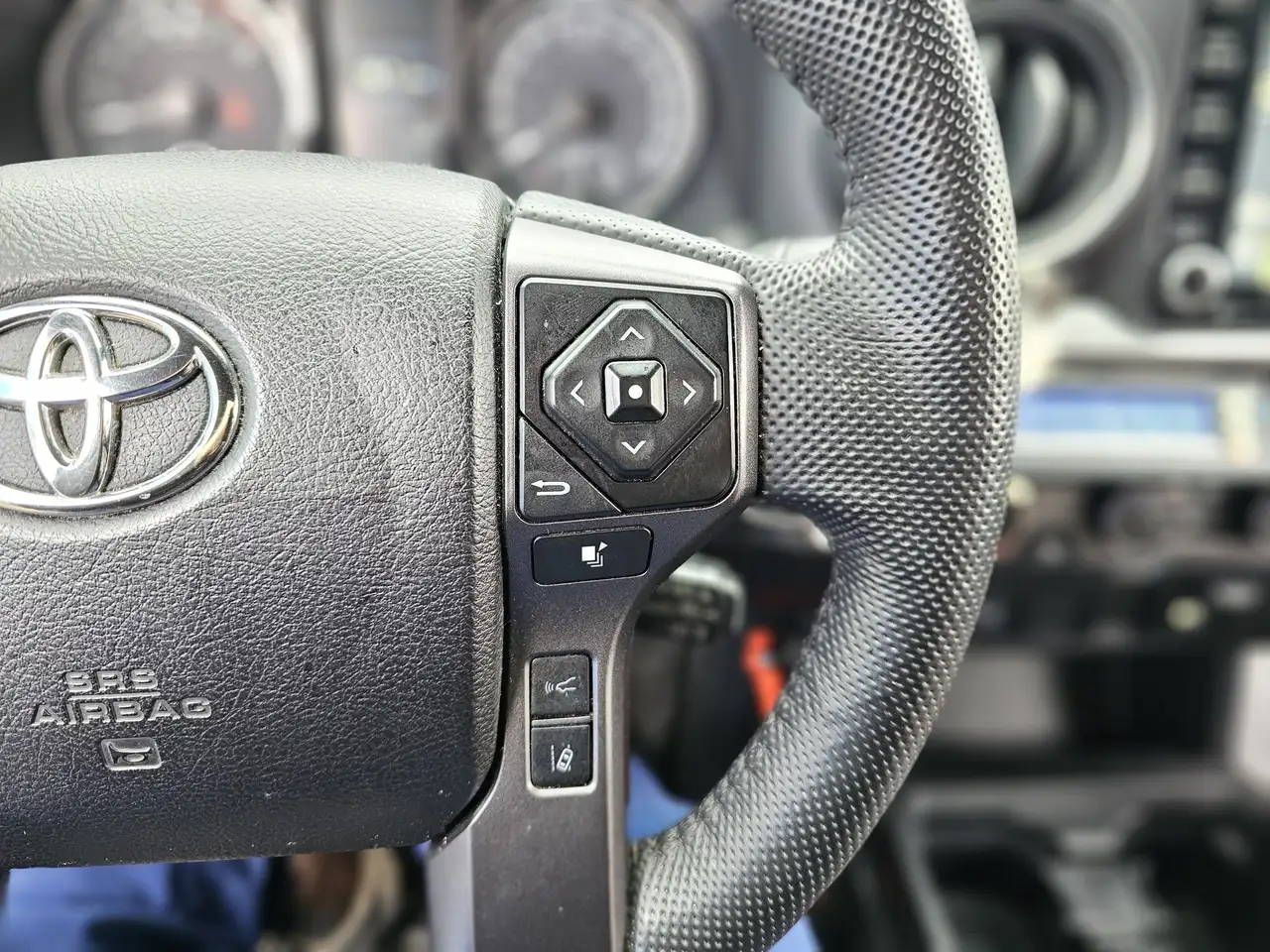 Toyota Tacoma снимка Toyota Tacoma