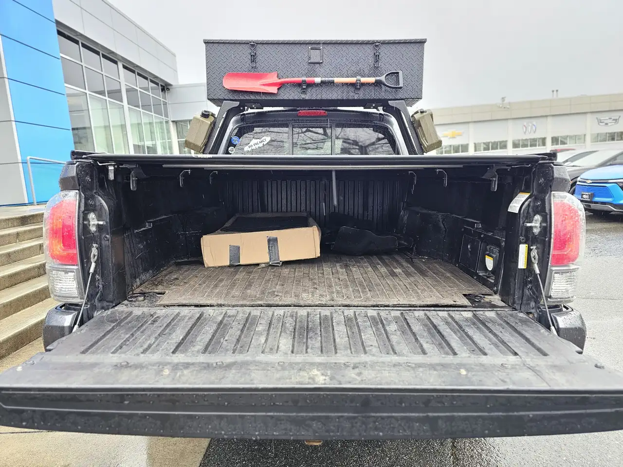 Toyota Tacoma снимка Toyota Tacoma