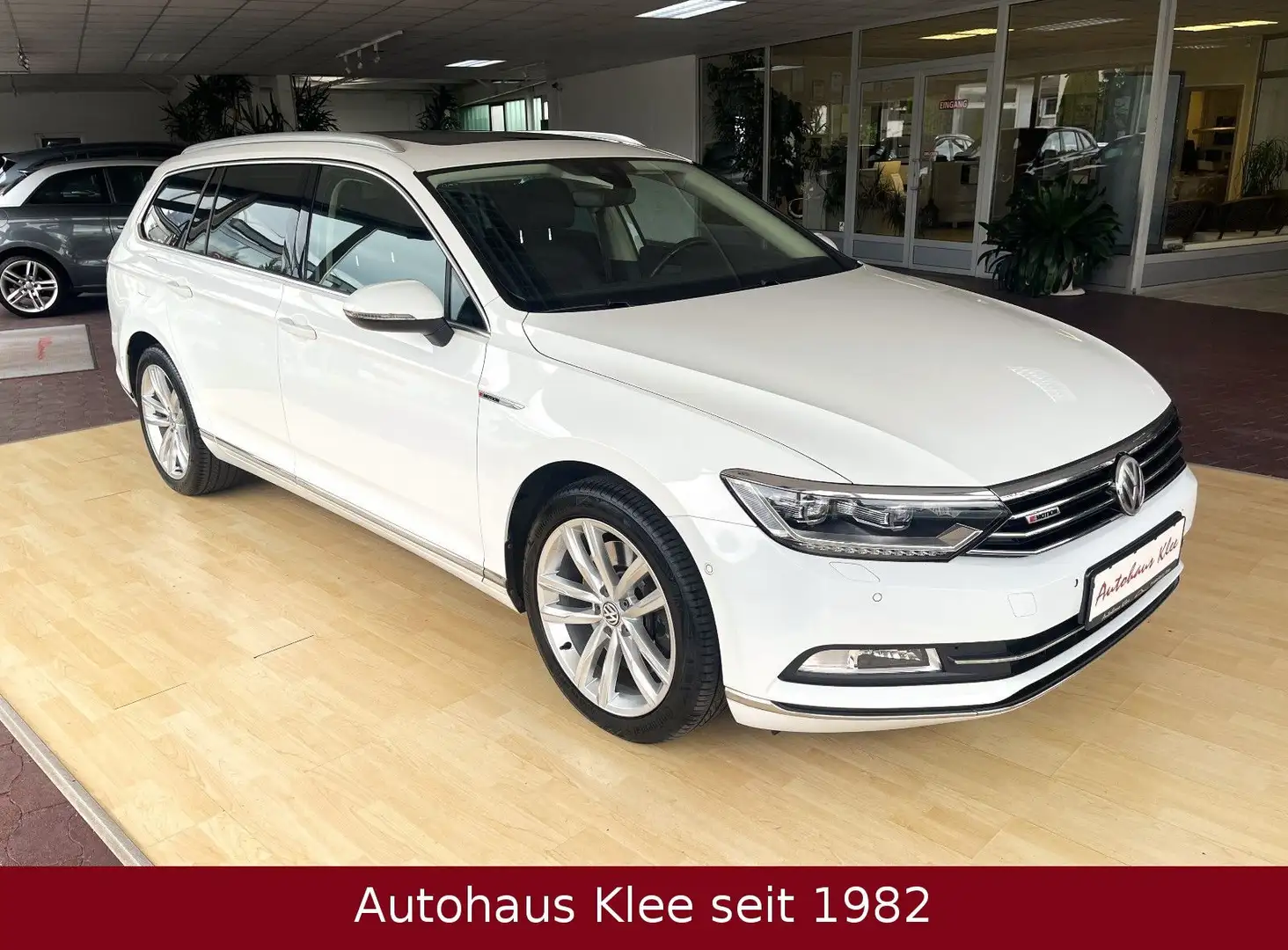 Volkswagen Passat Variant Highline 4Motion *AHK*Standhzg* Weiß - 1