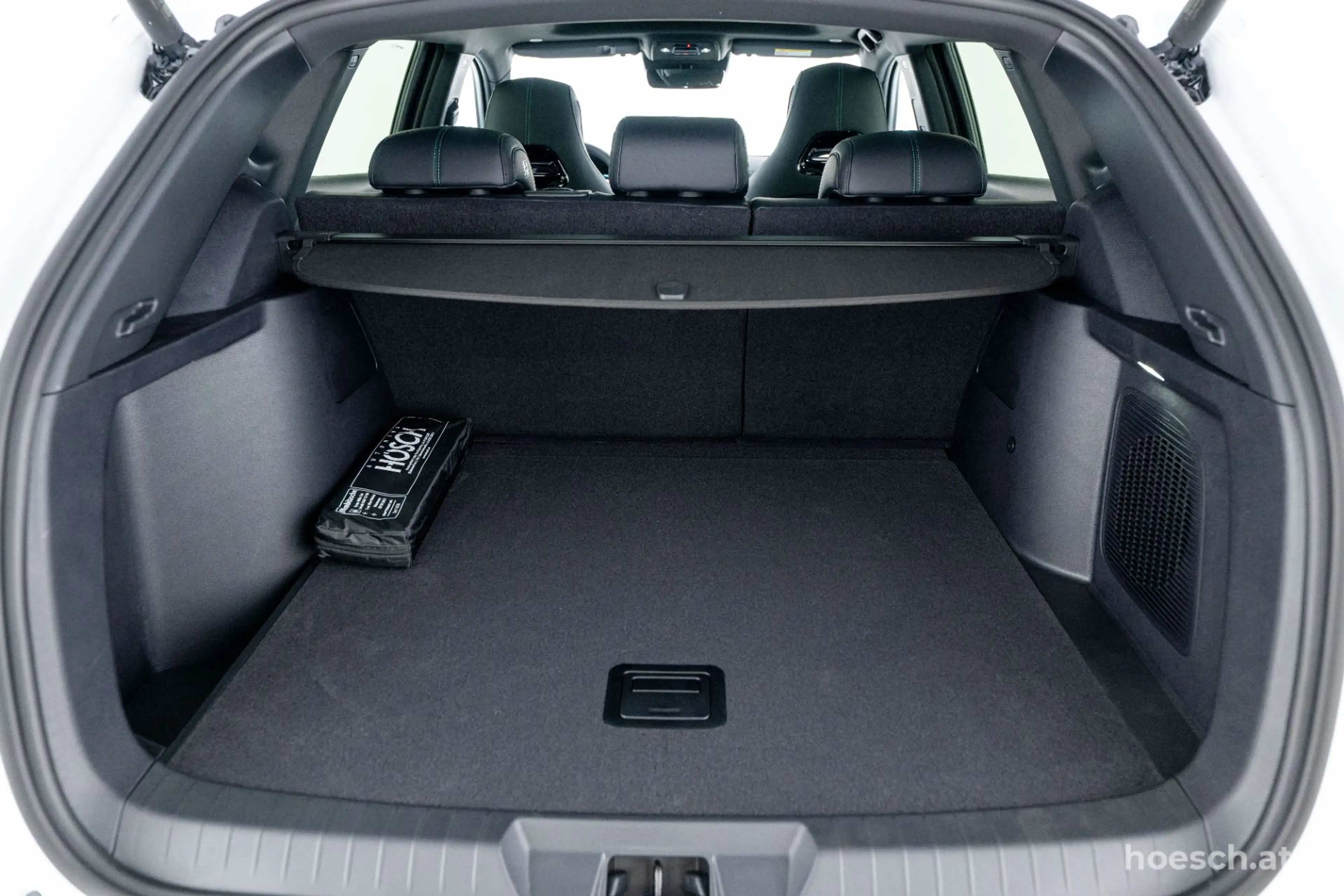 BYD Seal U DM-i COMFORT 26,6 kWh PANO LEDER LAGERAKTION — photo 8