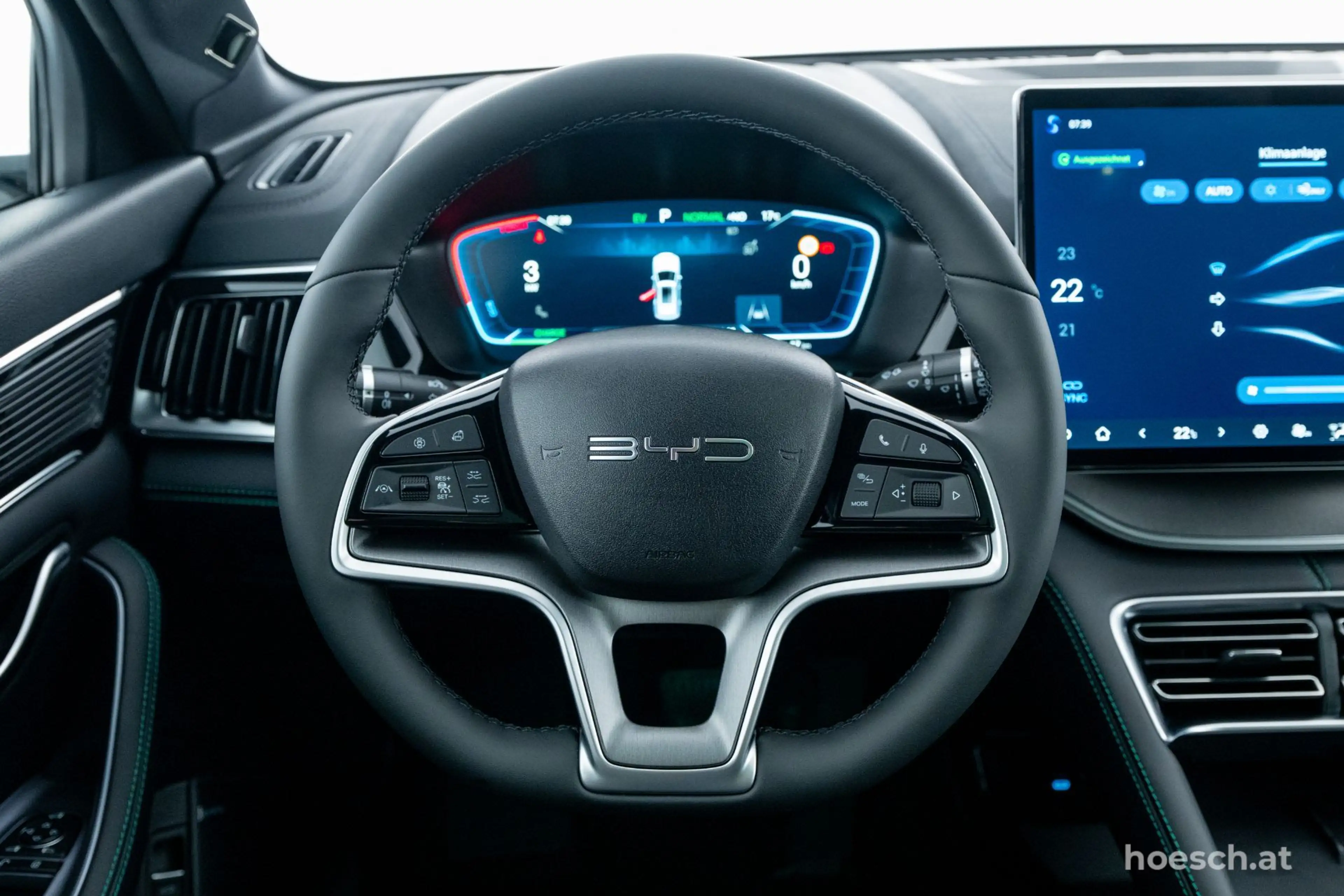 BYD Seal U DM-i COMFORT 26,6 kWh PANO LEDER LAGERAKTION — photo 6