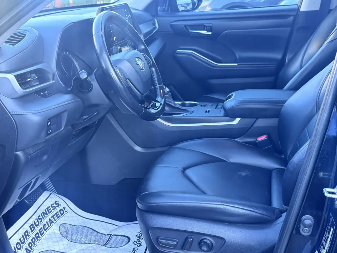 Toyota Highlander снимка Toyota Highlander