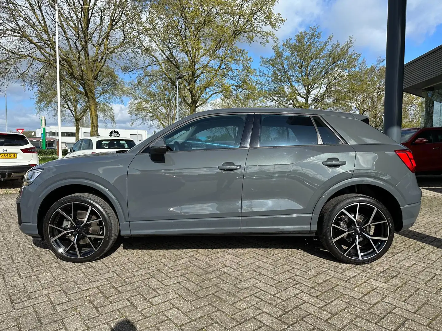 Audi Q2 2.0 TFSI quattro Design Pro Line Plus. 190Pk, trek Gris - 2