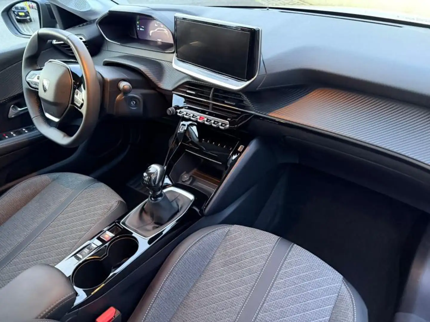 Peugeot 208 Allure / LED / Carplay Grau - 2