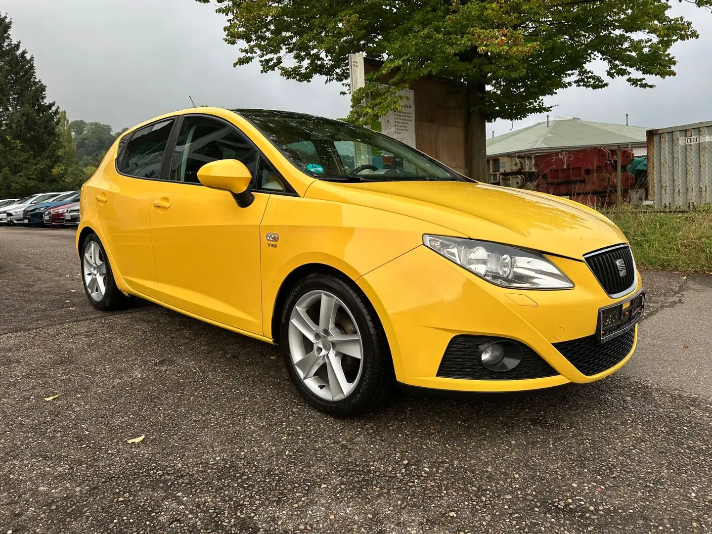 SEAT Ibiza Lim. Sport 1.2 TSI Pano SHZ Klima Gelb - 2