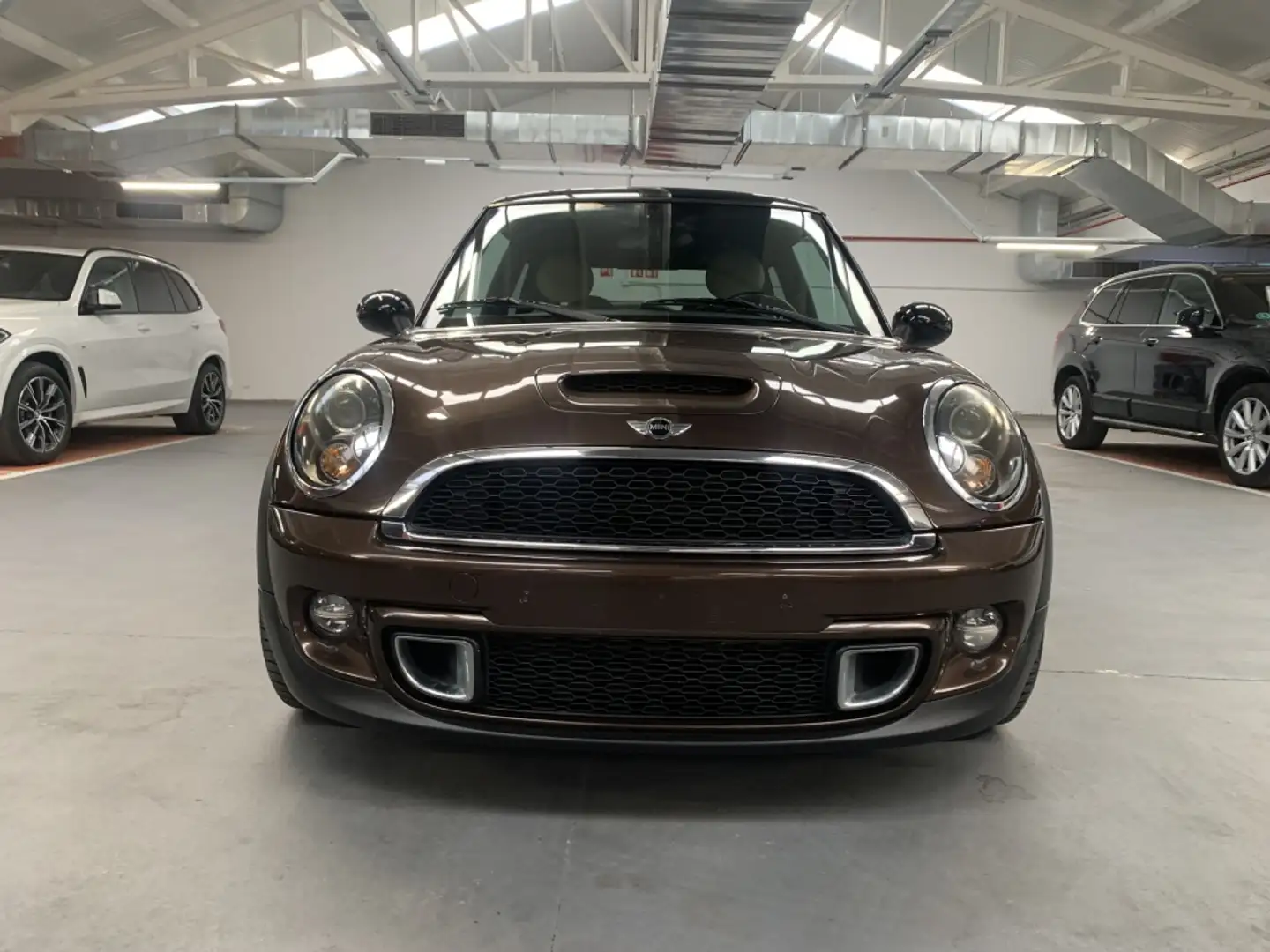 MINI Cooper S Marrón - 2