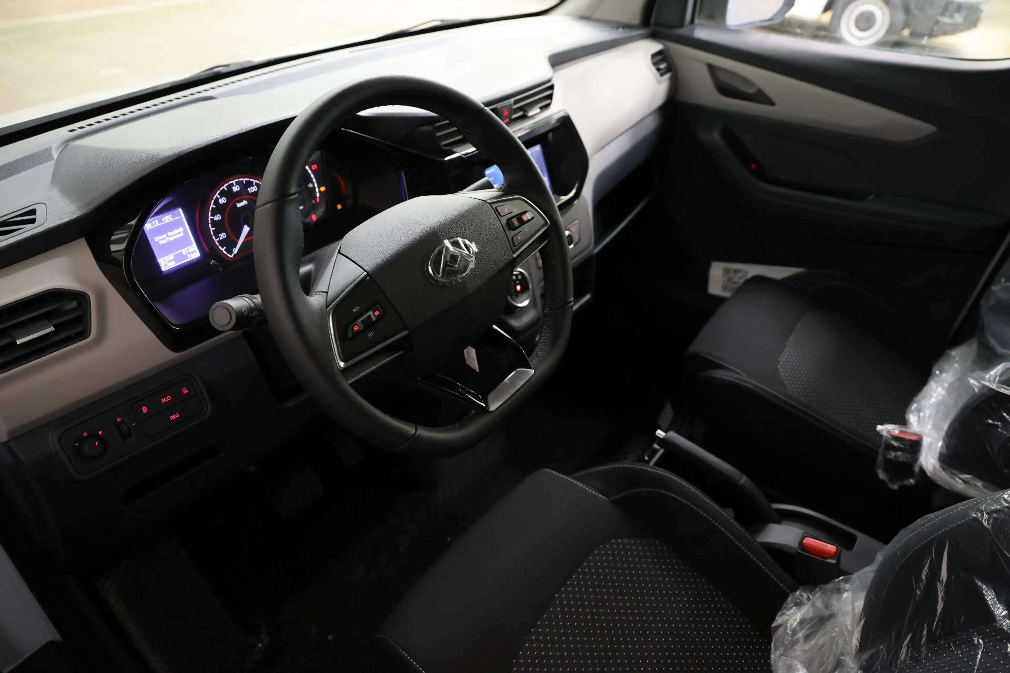 Maxus eDeliver L3h1 LANG 50 kWh Snelladen CarPlay Camera — photo 9