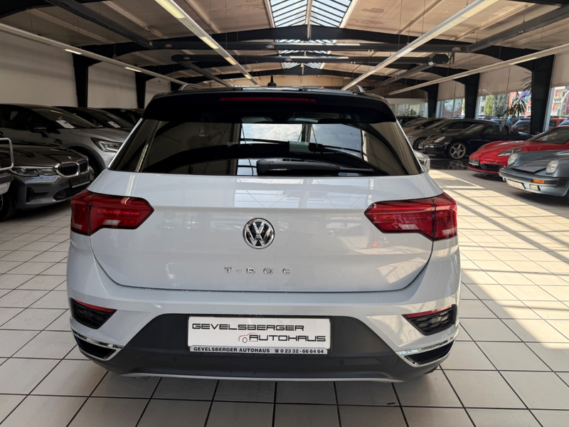 Volkswagen T-Roc IQ.DRIVE Scheckheft 2.Hand El. Panodach Navi LED D — photo 7