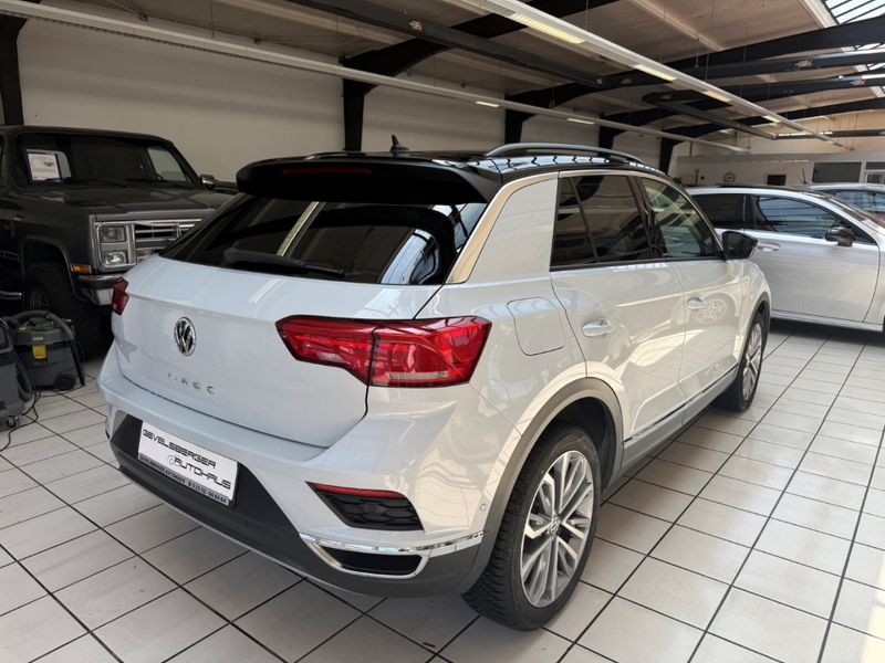 Volkswagen T-Roc IQ.DRIVE Scheckheft 2.Hand El. Panodach Navi LED D — photo 6