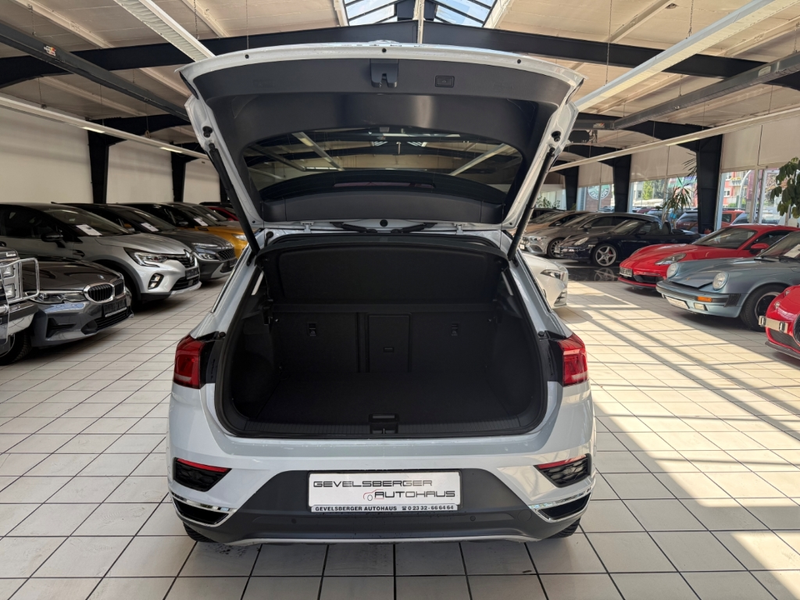 Volkswagen T-Roc IQ.DRIVE Scheckheft 2.Hand El. Panodach Navi LED D — photo 15