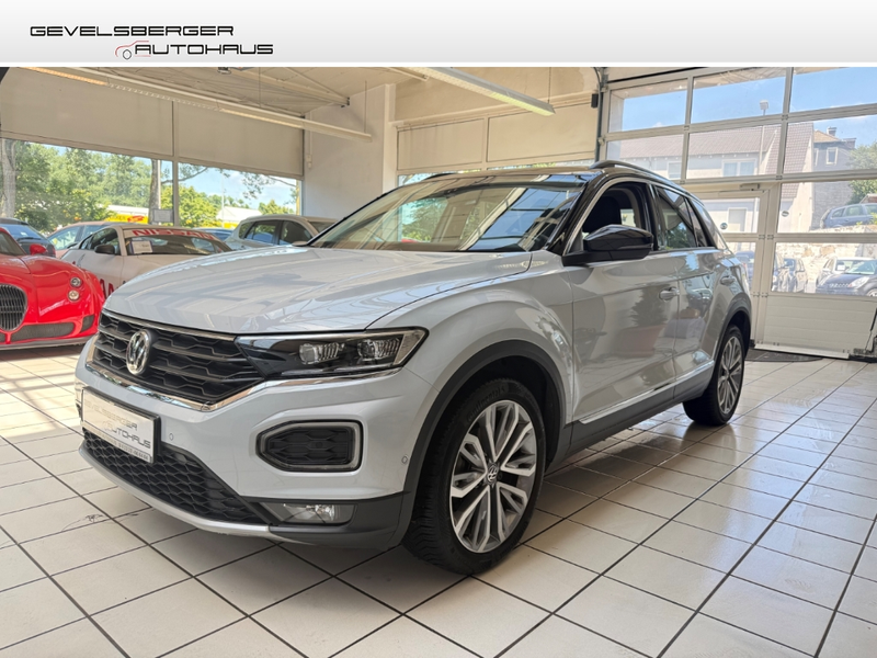 Volkswagen T-Roc IQ.DRIVE Scheckheft 2.Hand El. Panodach Navi LED D