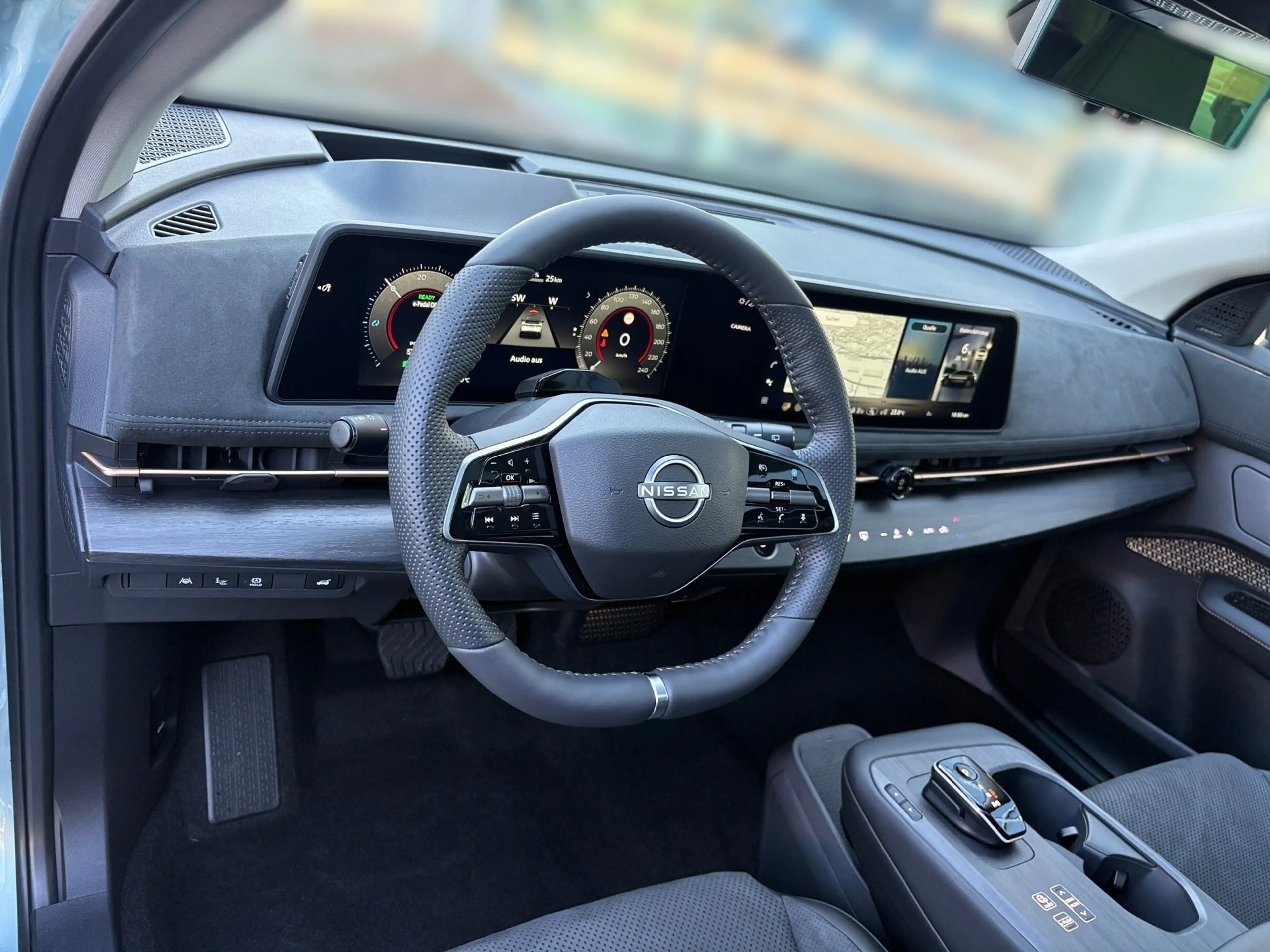 Nissan Ariya (87kWh|22kW-OBC) Evolve Pack e-4orce ACC — photo 12