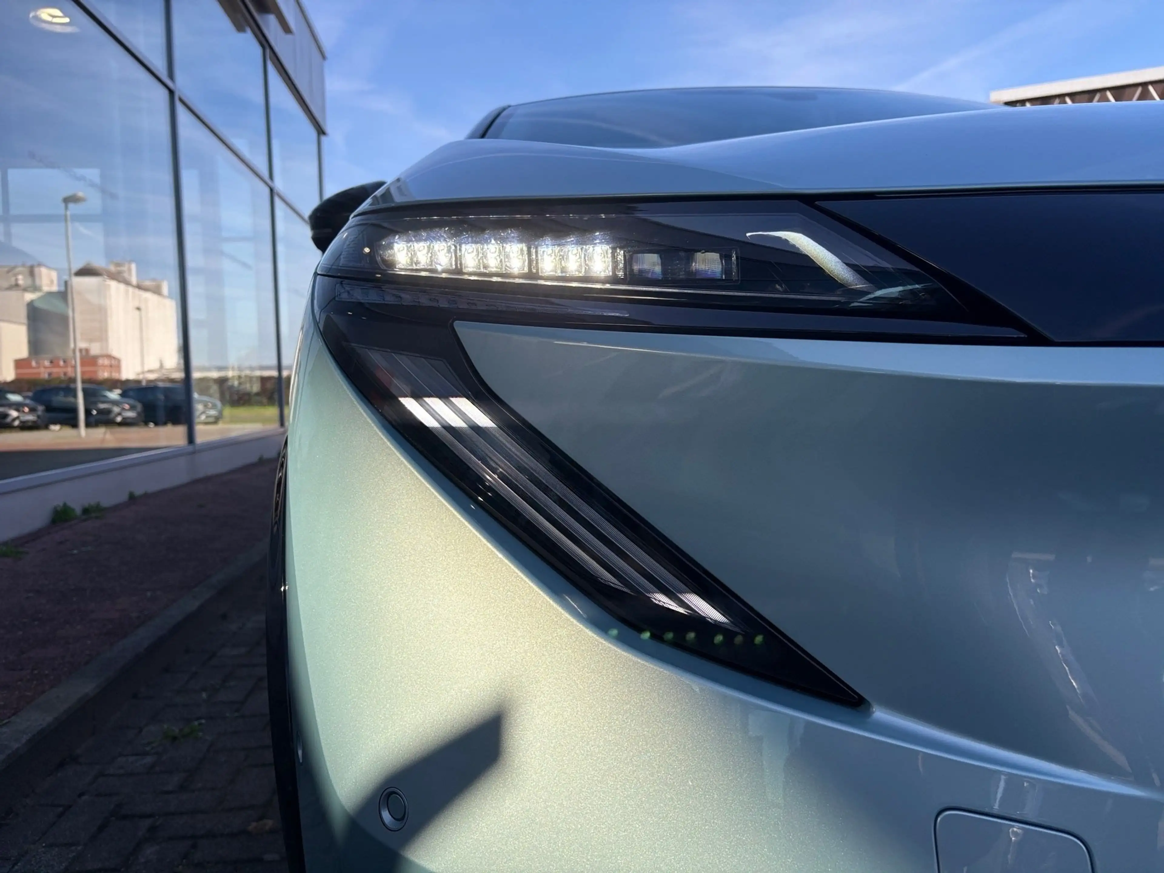 Nissan Ariya (87kWh|22kW-OBC) Evolve Pack e-4orce ACC — photo 7