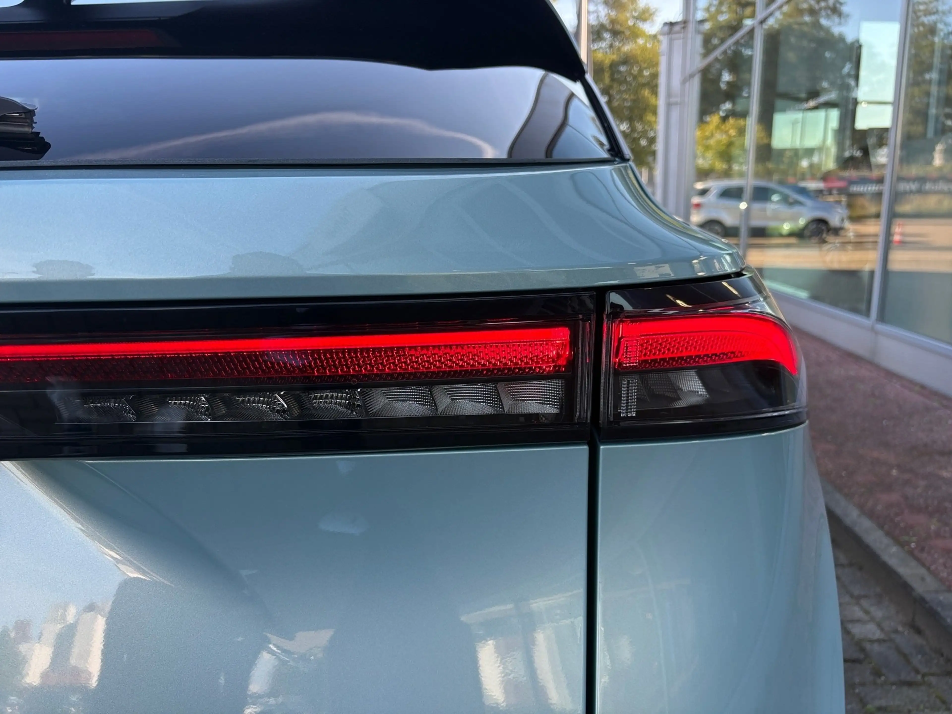 Nissan Ariya (87kWh|22kW-OBC) Evolve Pack e-4orce ACC — photo 8