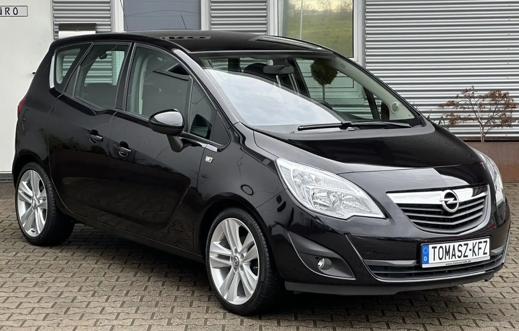 Opel Meriva 1.4 ecoFLEX Edition*AC*Temp.*TÜV+Insp.NEU Zwart - 1