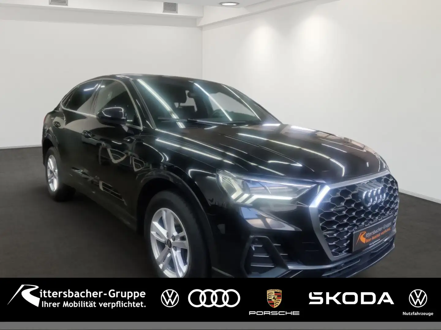 Audi Q3 40 TDI quattro s-line Interieur Bus Noir - 1