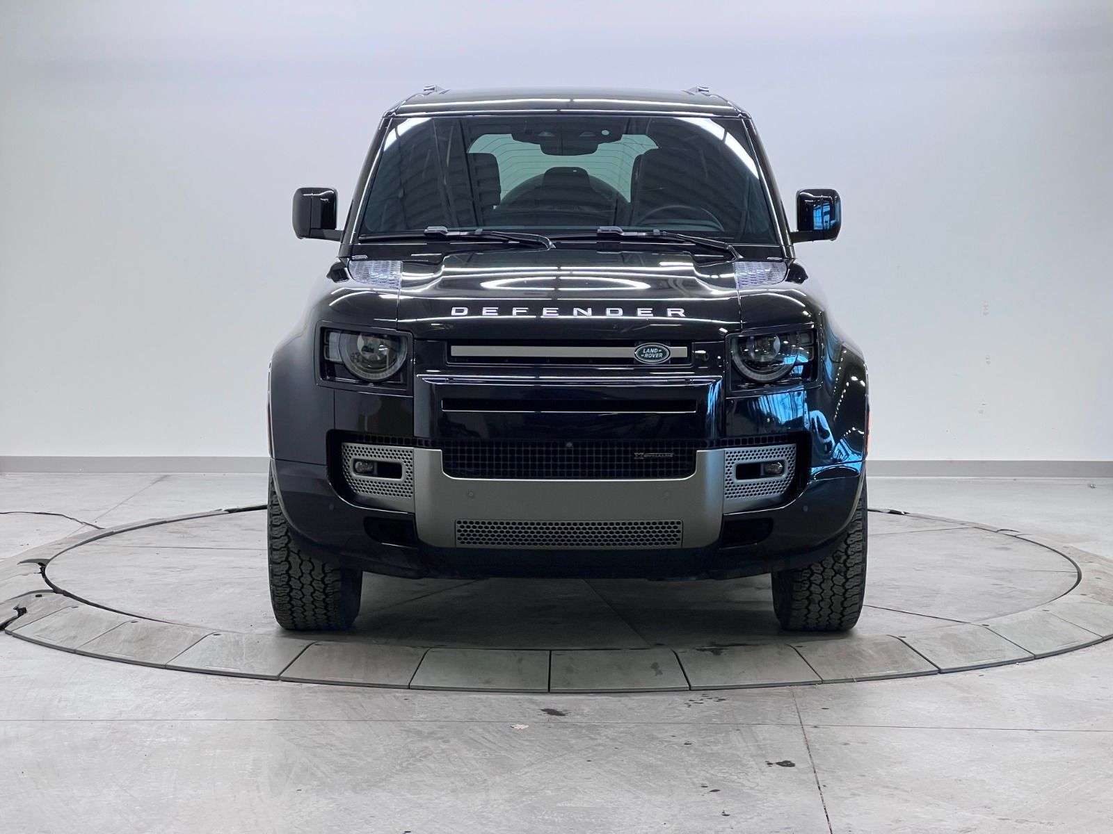 2023 Land Rover Defender P400 X-DYNAMIC SE | AIR SUSPENSION thumb 9