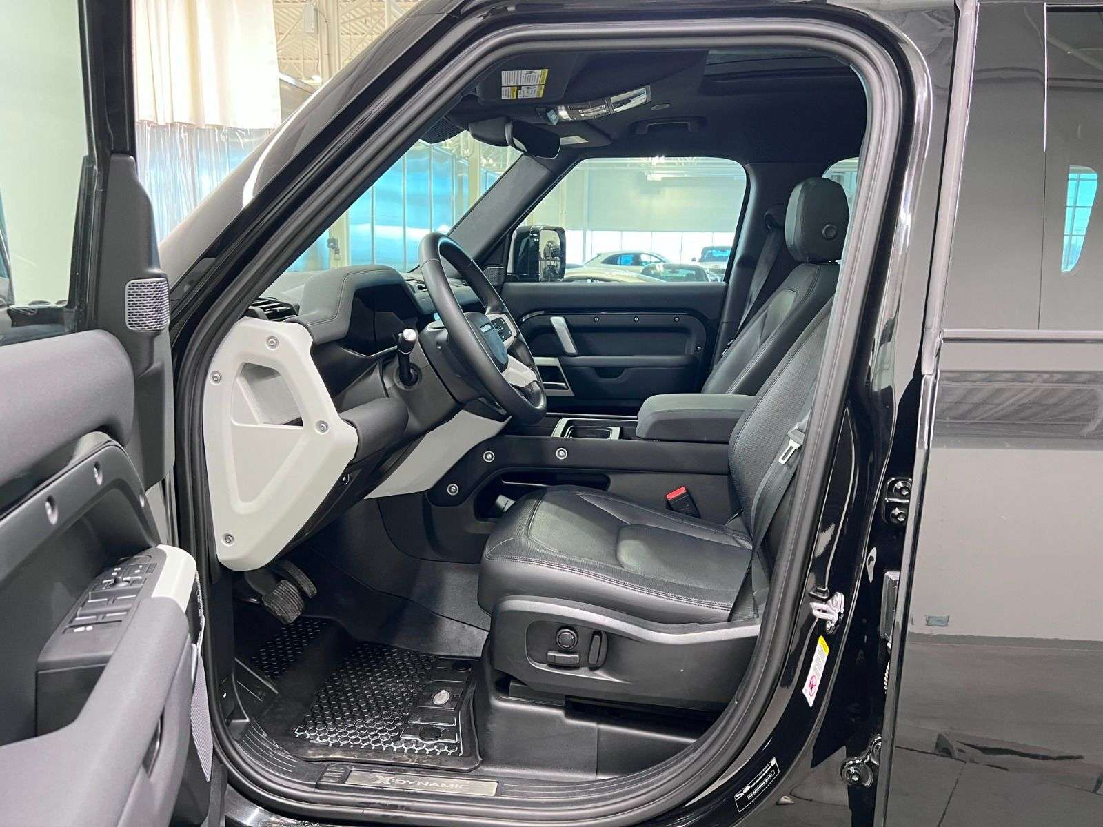 2023 Land Rover Defender P400 X-DYNAMIC SE | AIR SUSPENSION thumb 34