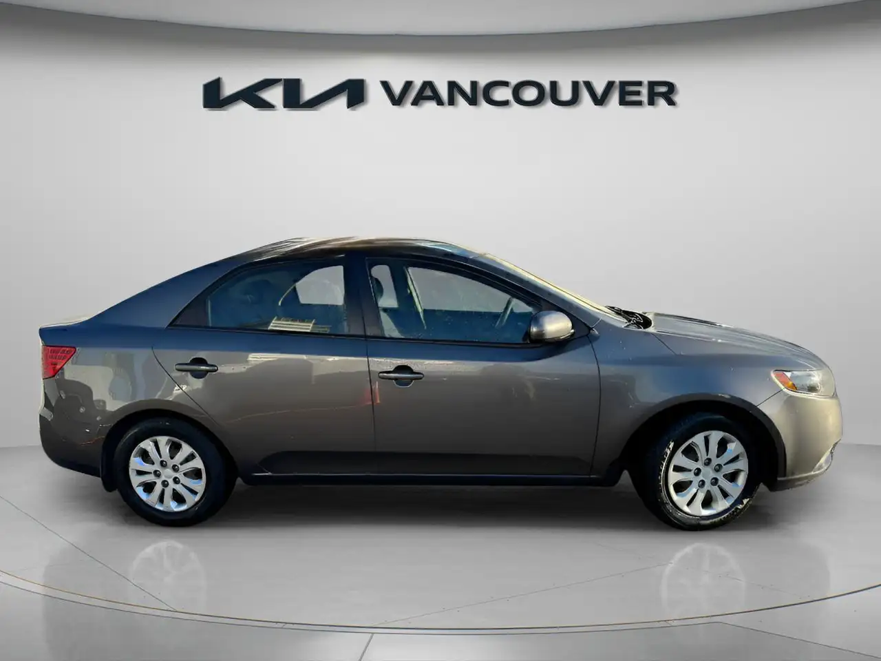 Kia Forte снимка Kia Forte
