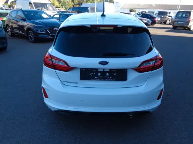 Ford Fiesta view 5