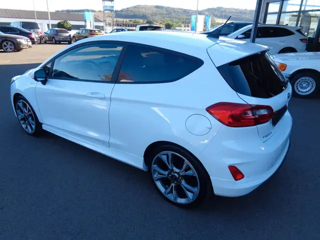 Ford Fiesta view 6