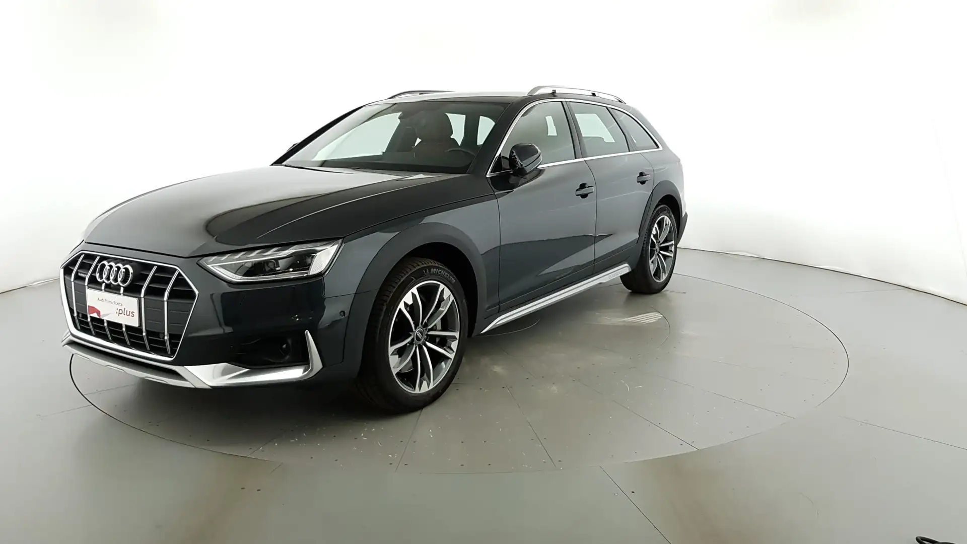 Audi A4 allroad 50 3.0 tdi mhev Identity Contrast quattro 286cv t Grigio - 1