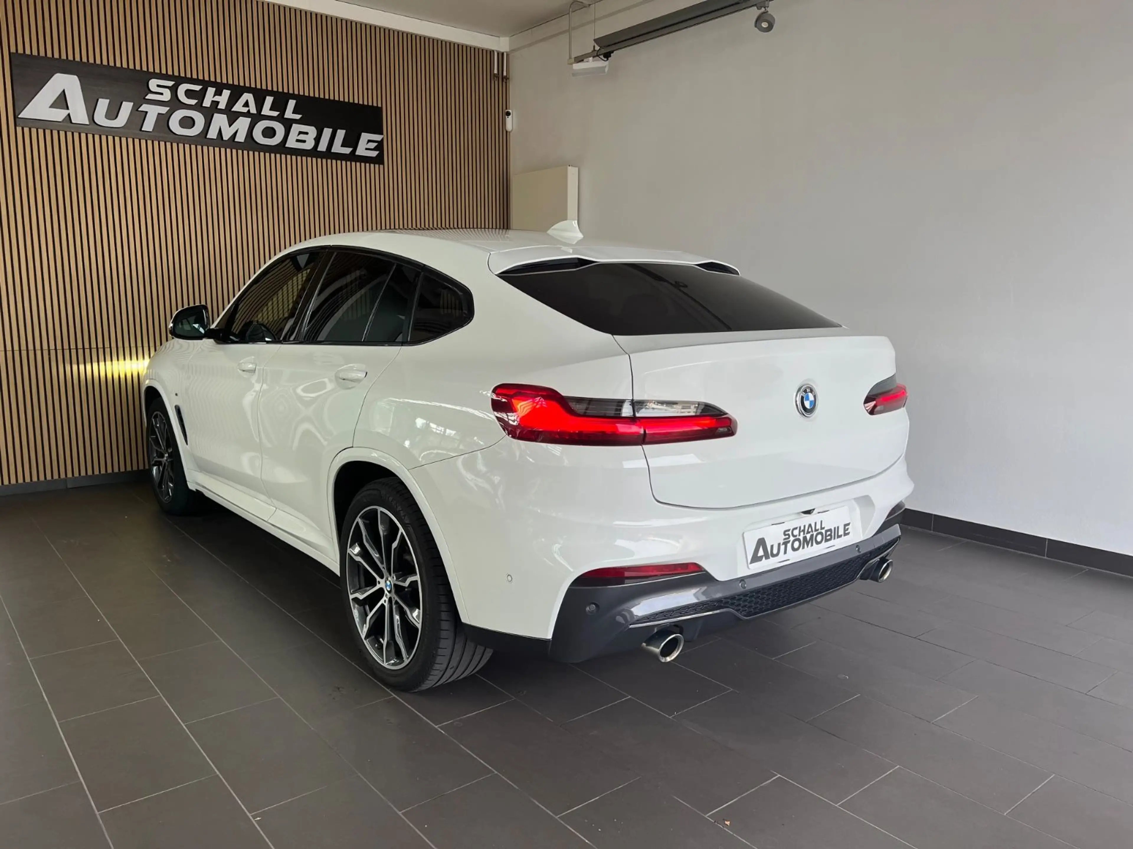 BMW X4 xDrive 30d M-Sport *PANO/AHK/SHZ/LED/TEMPOMAT — photo 5