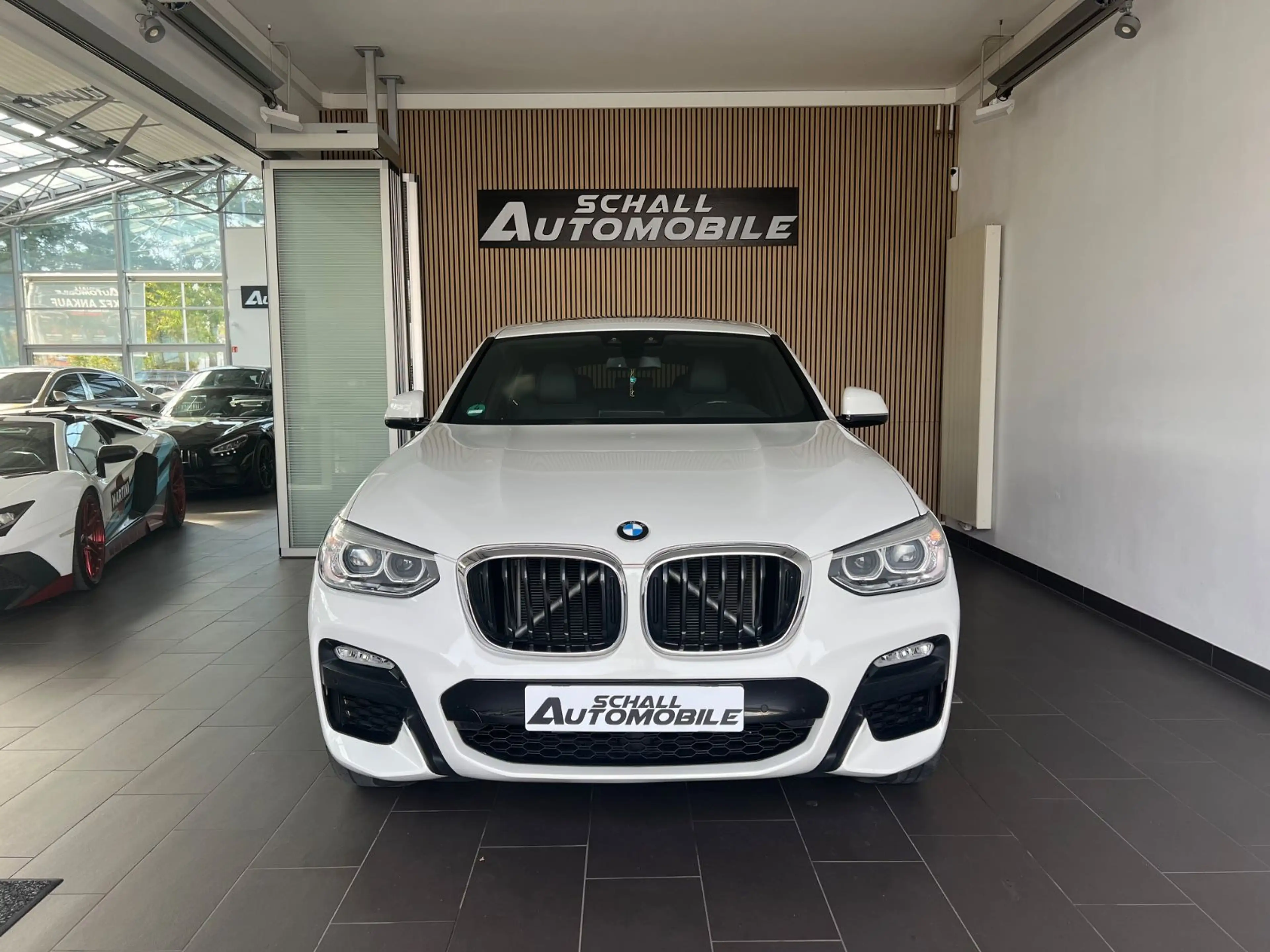BMW X4 xDrive 30d M-Sport *PANO/AHK/SHZ/LED/TEMPOMAT — photo 2