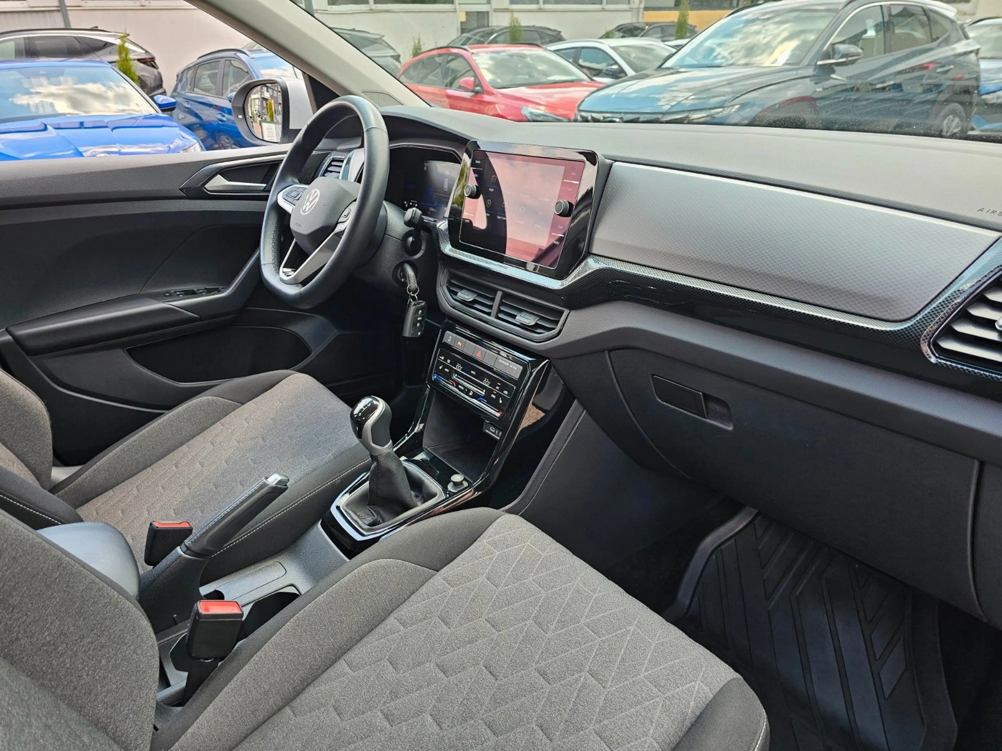 Volkswagen T-Cross 1.0 TSI 85 kW Life — photo 15