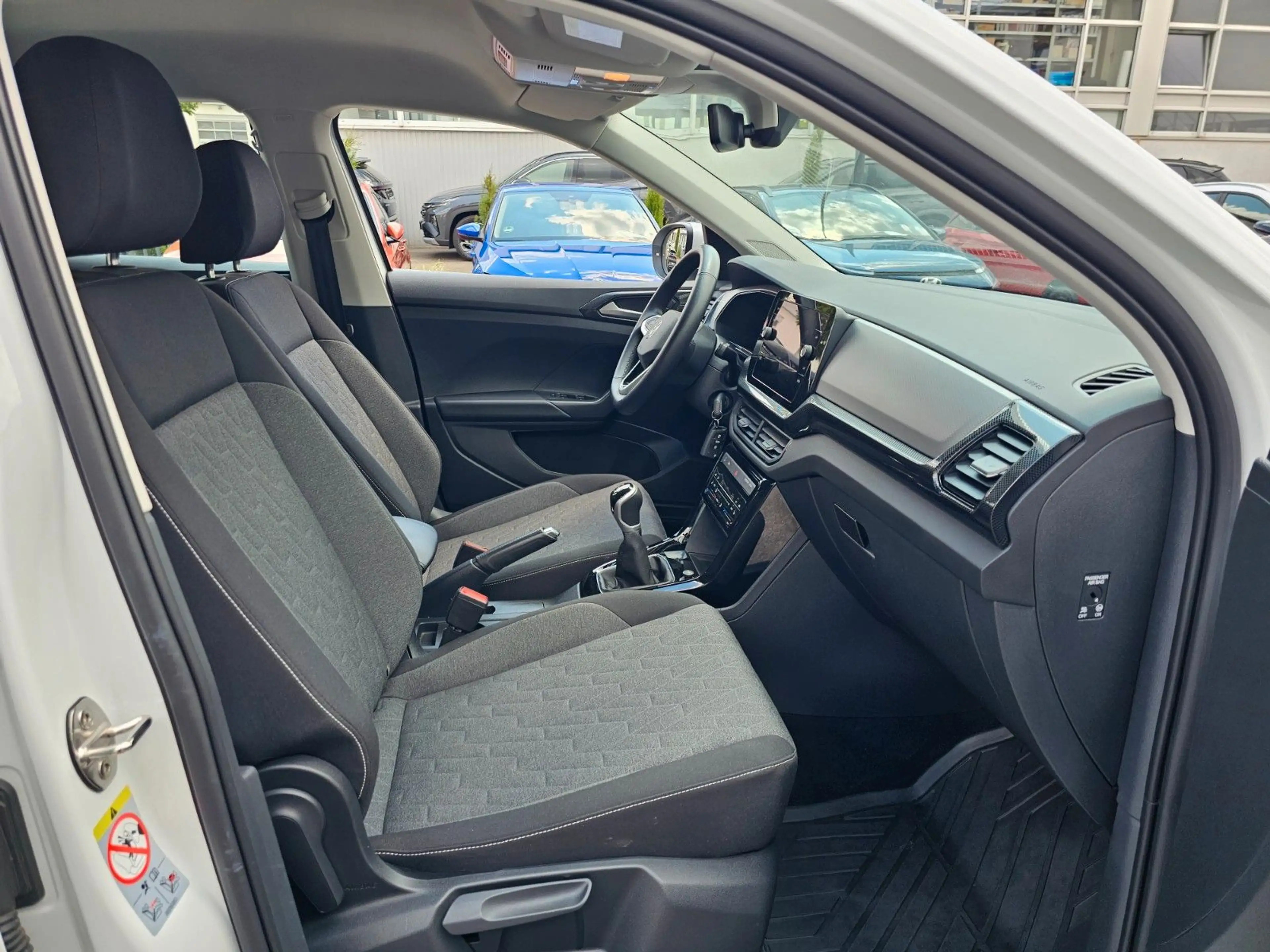 Volkswagen T-Cross 1.0 TSI 85 kW Life — photo 14