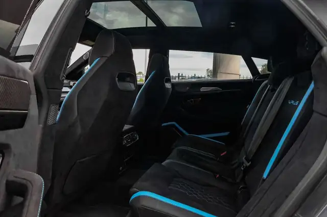 Lamborghini Urus view 12
