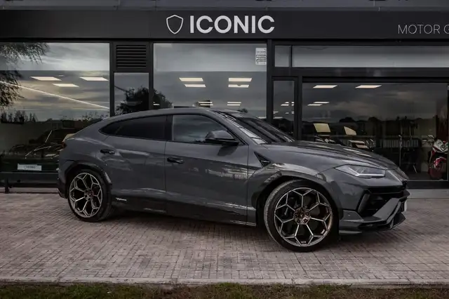 Lamborghini Urus Performante