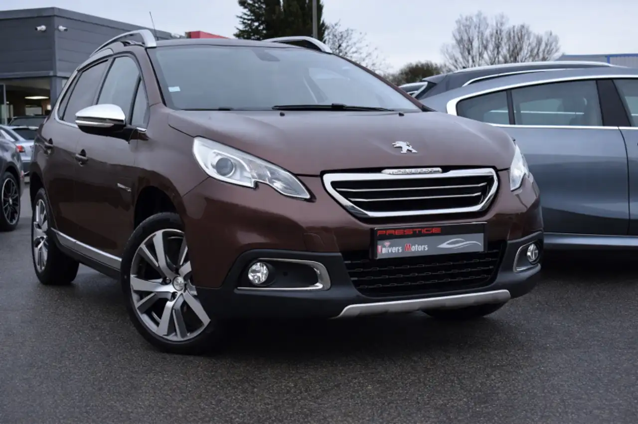 Peugeot 2008 1.6 E-HDI115 FAP FELINE TITANE