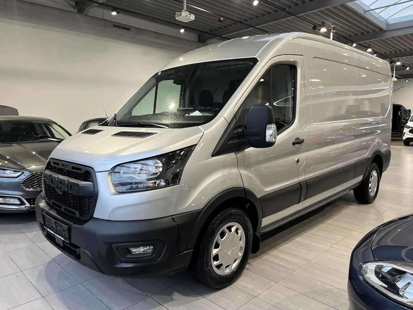 Ford Transit 2T TREND 350L 2.0EcoBlue 170PK A6 FWD Zilver - 1