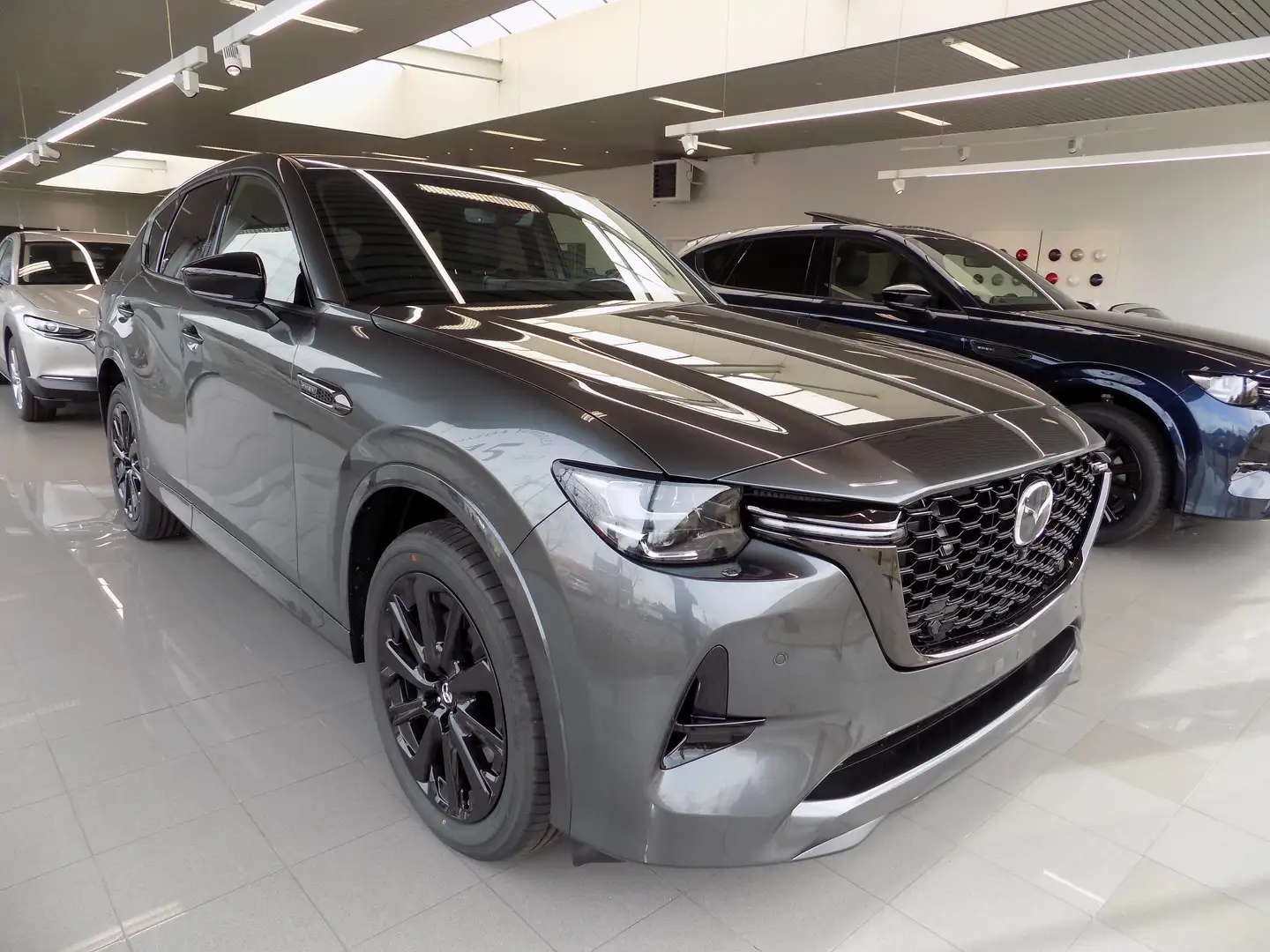 Mazda CX-60 2.5 e-Skyactiv PHEV AWD Homura Plus 2025 Gris - 1