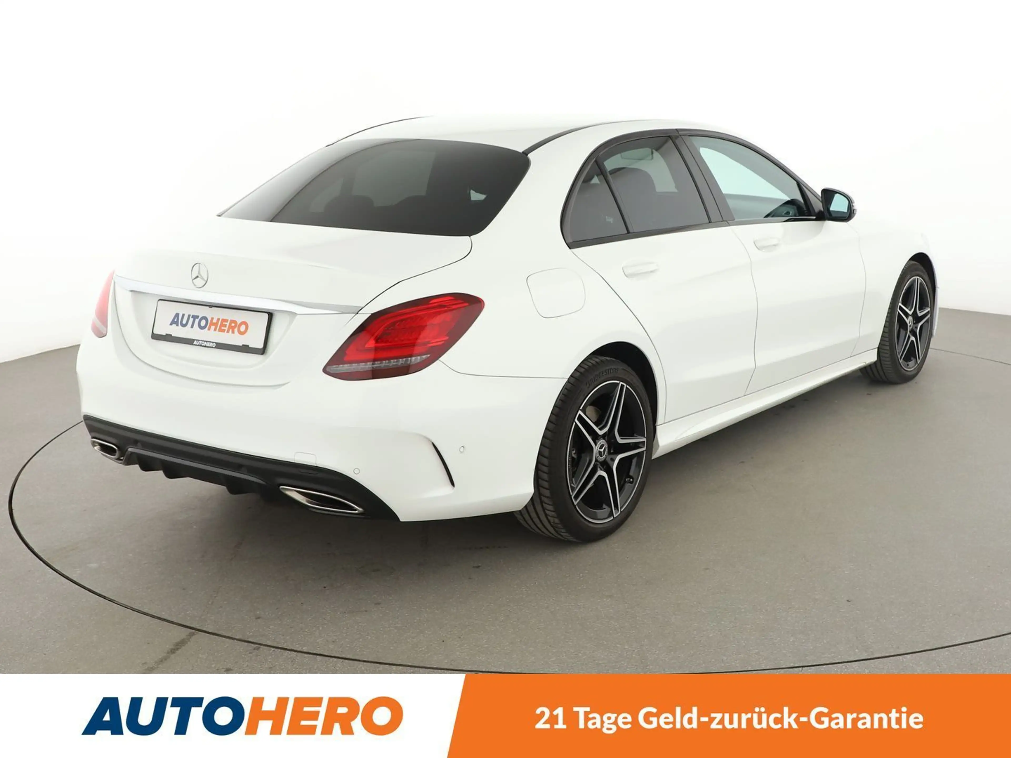 Mercedes-Benz C 400 C 400 4Matic AMG Line — photo 6