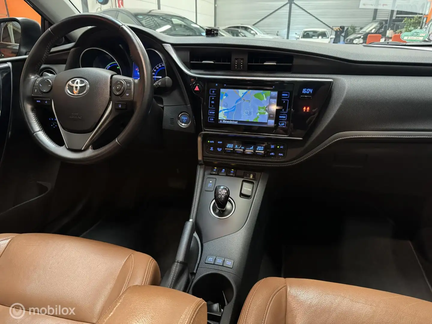 Toyota Auris Touring Sports 1.8 Hybrid Lease pro Gris - 2