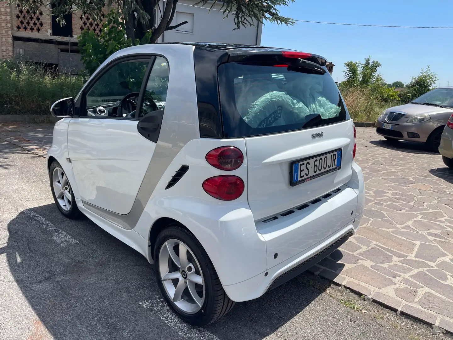 smart forTwo Fortwo 1.0 mhd Passion 71cv FL Wit - 1